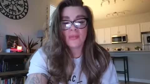 Amara Jezebel online show from October 25, 4:35 pm