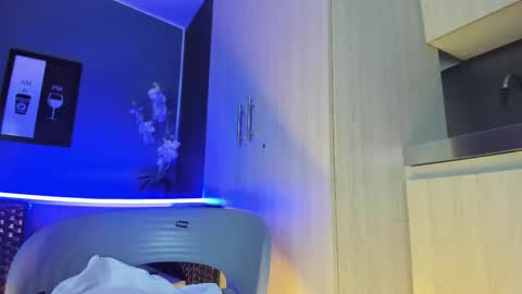 Emily online show from October 22, 12:16 pm