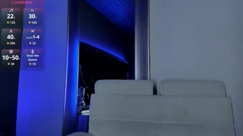 Emily online show from December 3, 10:57 am