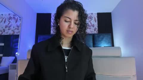 Emily online show from February 5, 11:15 am