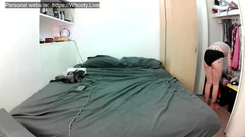 Kissra online show from October 30, 9:37 pm