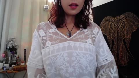Snapshot of amatista_riveera chatting on December 13, 4:05 pm Amatista Next stream 9 DEC 1 PM COLOMBIAN TIME miss u and love u online show from December 13, 4:05 pm