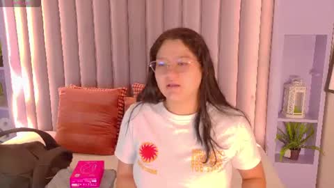Snapshot of amatistasky__ chatting on June 18, 11:25 am AMATISTA online show from June 18, 11:25 am