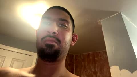 Snapshot of amature59 chatting on December 20, 3:58 am Jamesy online show from December 20, 3:58 am