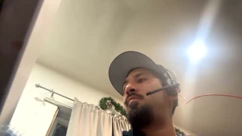 Snapshot of amature59 chatting on January 16, 4:38 am Jamesy online show from January 16, 4:38 am