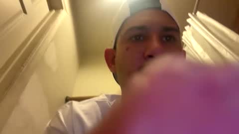 Snapshot of amature59 chatting on February 3, 5:40 am Jamesy online show from February 3, 5:40 am