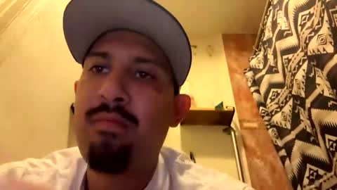 Snapshot of amature59 chatting on November 29, 5:43 am Jamesy online show from November 29, 5:43 am