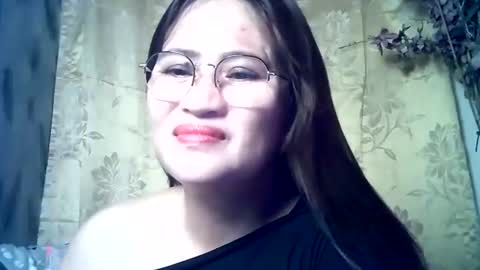 amazing angel online show from November 23, 5:02 pm