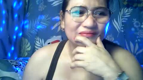 amazing angel online show from December 17, 5:19 pm