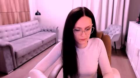 Snapshot of amazingeyes89 chatting on March 30, 12:50 pm Izza online show from March 30, 12:50 pm