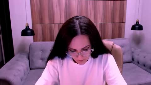 Snapshot of amazingeyes89 chatting on May 5, 2:58 pm Izza online show from May 5, 2:58 pm