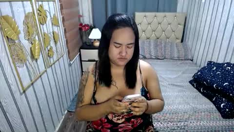 Snapshot of amazingkatrinats chatting on March 14, 12:10 pm amazingkatrinats online show from March 14, 12:10 pm