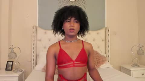 Ambar Colling online show from February 8, 1:01 pm
