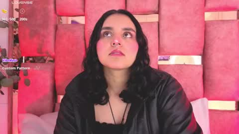 Snapshot of ambar_devon chatting on November 12, 7:24 pm online show from November 12, 7:24 pm