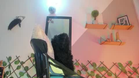 Snapshot of ambar_fitness88 chatting on July 10, 12:08 pm Ambar fitness88 online show from July 10, 12:08 pm