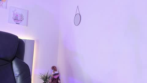 ambar_gh1 online show from February 18, 3:13 am