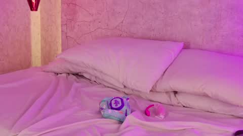 ambar_midnigth online show from July 7, 6:47 am