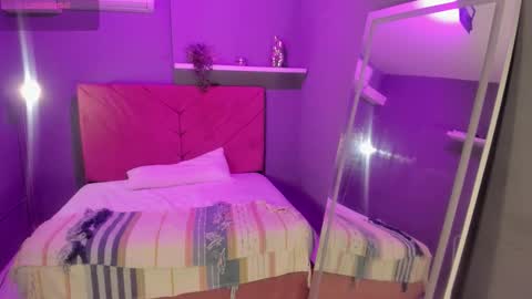 Ambar online show from March 23, 7:40 pm