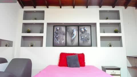 Ambar  online show from December 17, 12:44 pm