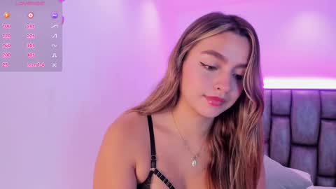 Snapshot of ambarcarter chatting on February 25, 2:44 pm Ambar Everyday From 0530 to 1430 Col Time online show from February 25, 2:44 pm