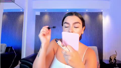 Snapshot of ambarcarter chatting on September 28, 12:32 pm Ambar Everyday From 0530 to 1430 Col Time online show from September 28, 12:32 pm