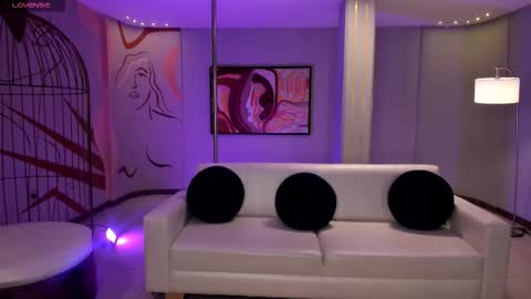 Ambar  online show from October 14, 11:11 am