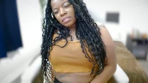 Snapshot of ambarose88 chatting on October 13, 1:11 pm Amoya online show from October 13, 1:11 pm