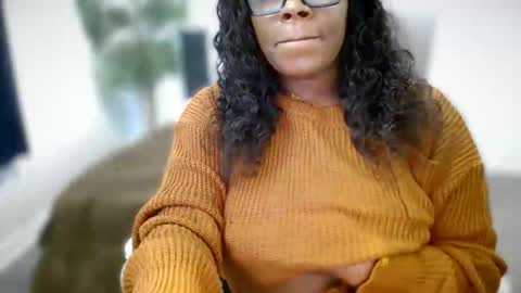 Snapshot of ambarose88 chatting on October 31, 4:41 pm Amoya online show from October 31, 4:41 pm