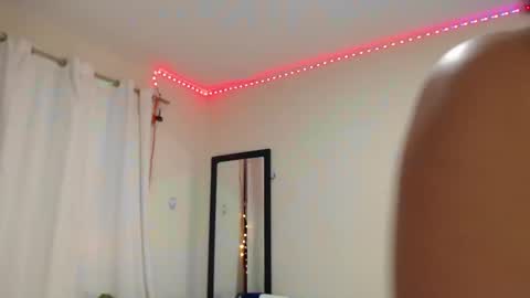  Amber Sofhia  online show from December 23, 1:18 am