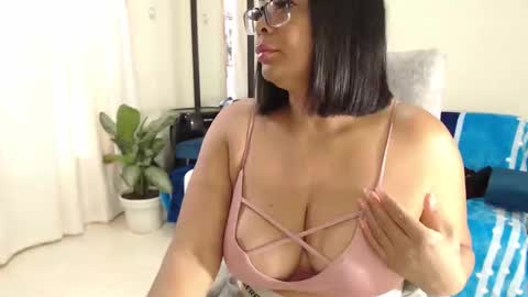  Amber Sofhia  online show from December 27, 10:05 pm