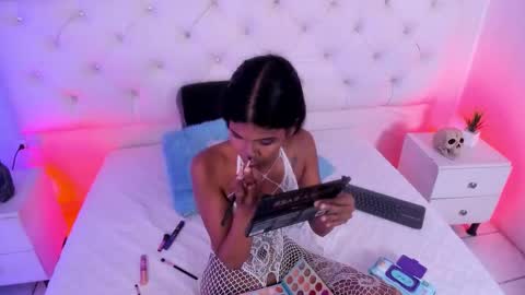  Amber  online show from October 14, 8:09 pm