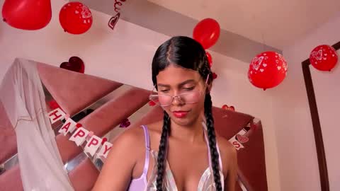  Amber  online show from February 16, 7:32 pm