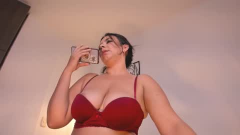 Amber Davis online show from September 9, 6:29 pm