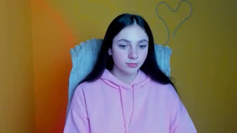 Amber online show from February 6, 12:08 pm