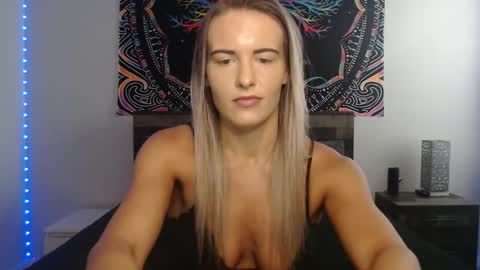 Amber online show from September 22, 1:46 pm