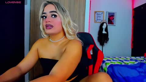 Amber sofia  pitter online show from July 27, 10:44 am