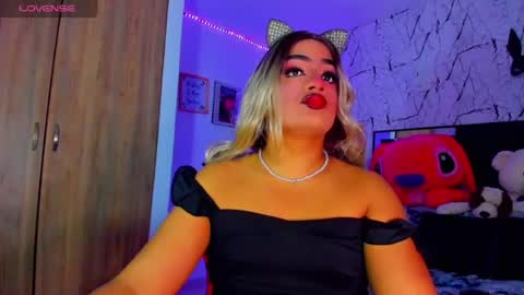 Amber sofia  pitter online show from August 7, 8:38 am
