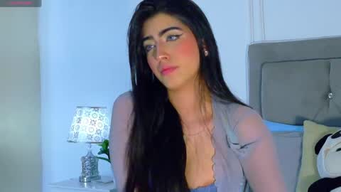 amber_bull online show from June 5, 4:56 pm