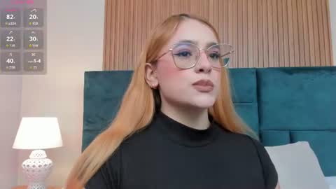 Snapshot of amber_kiss_ chatting on June 16, 6:21 pm Emily online show from June 16, 6:21 pm