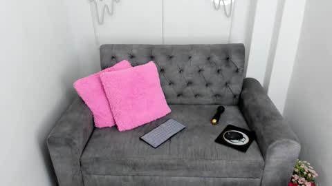ammber online show from February 11, 12:05 pm