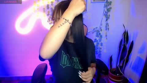 Snapshot of amber_morgan1 chatting on January 28, 2:43 am Amber online show from January 28, 2:43 am