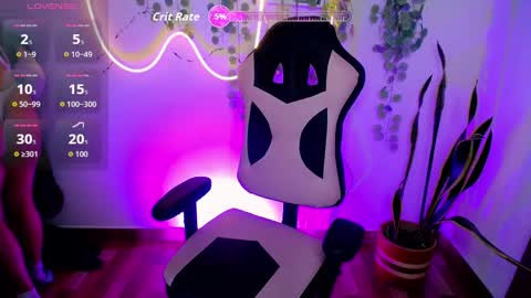 Snapshot of amber_morgan1 chatting on October 1, 3:18 pm Amber online show from October 1, 3:18 pm