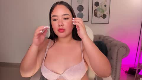 Snapshot of amber_riott chatting on November 14, 12:04 pm amber online show from November 14, 12:04 pm