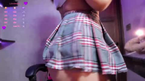 Snapshot of amber_rix chatting on November 24, 5:34 pm Amber Rix online show from November 24, 5:34 pm