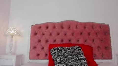 julieta  online show from October 13, 1:44 pm