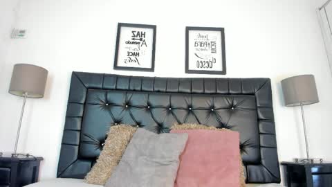 julieta  online show from April 5, 7:00 pm