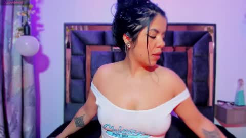 Snapshot of amberbeckeer chatting on September 26, 1:42 am Amber  online show from September 26, 1:42 am