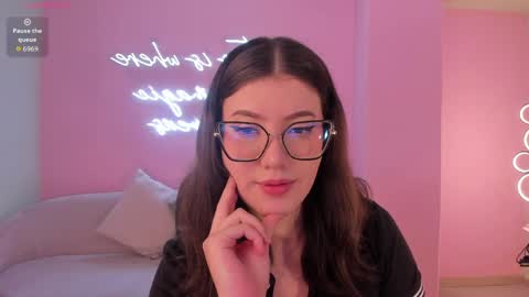 Amber  online show from April 10, 8:02 pm