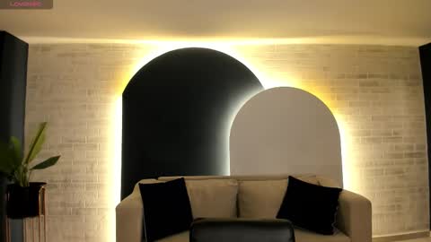 Amber Fox online show from November 25, 12:05 pm