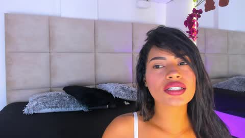 Amber  online show from April 5, 2:47 pm